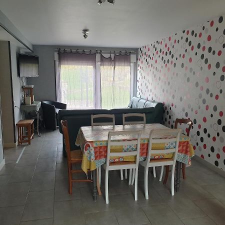 Au Relais Du Canal A Grand Gabarit Nesle Экстерьер фото